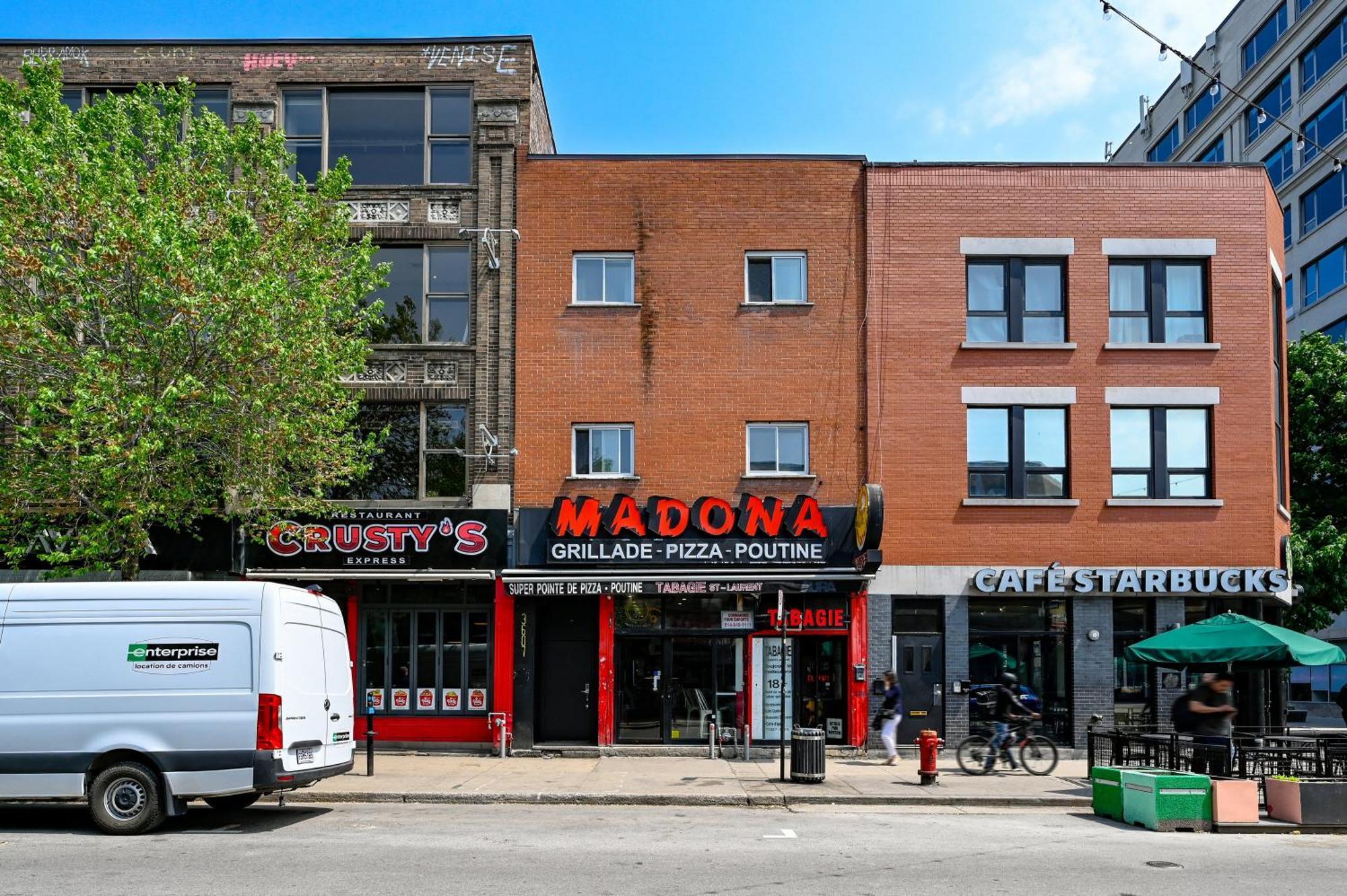 Apartamento Unique Space Famed St Laurent Blvd Very Walkable *