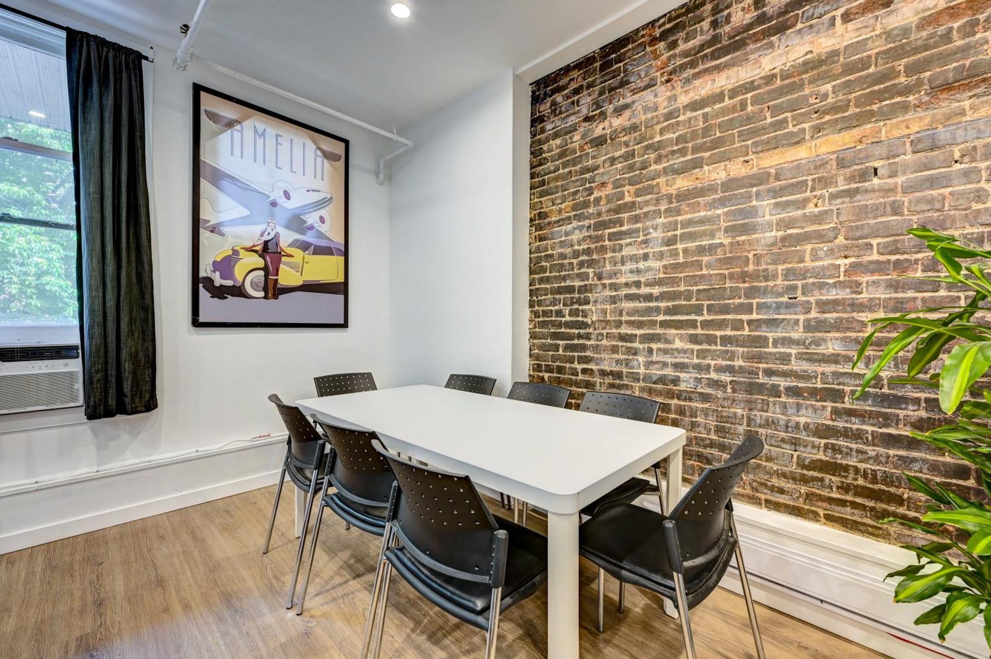 Apartamento Unique Space Famed St Laurent Blvd Very Walkable Montreal